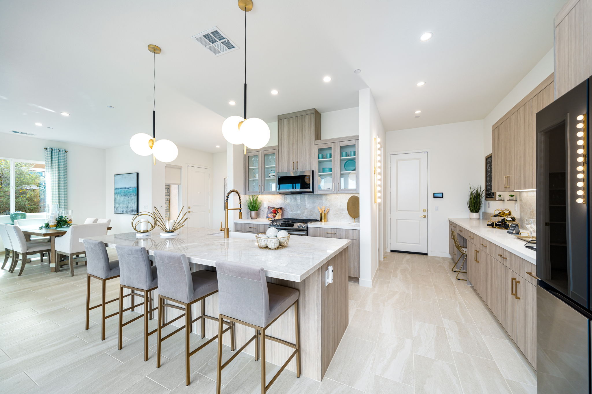 18–Residence Four-JT48866McConnell-27